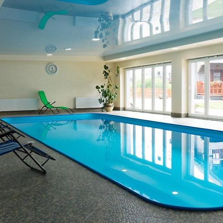 Family Hotel Kaskad Bukovel Dış mekan fotoğraf